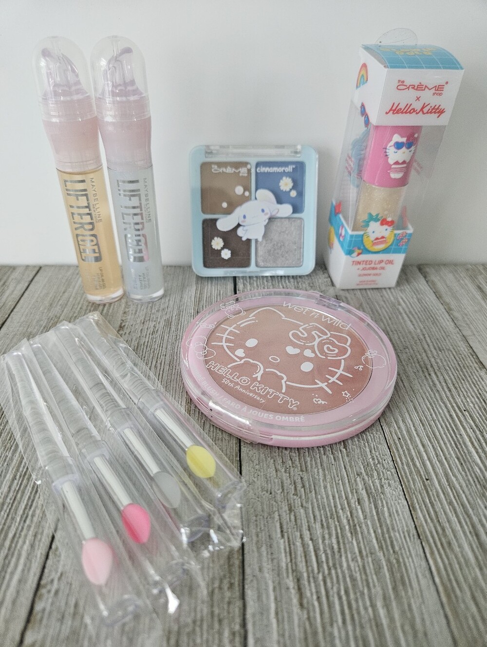 Wet n Wild Hello Kitty 50th Anniversary Makeup Lot Set Blush Gloss Eyeshadow Lif